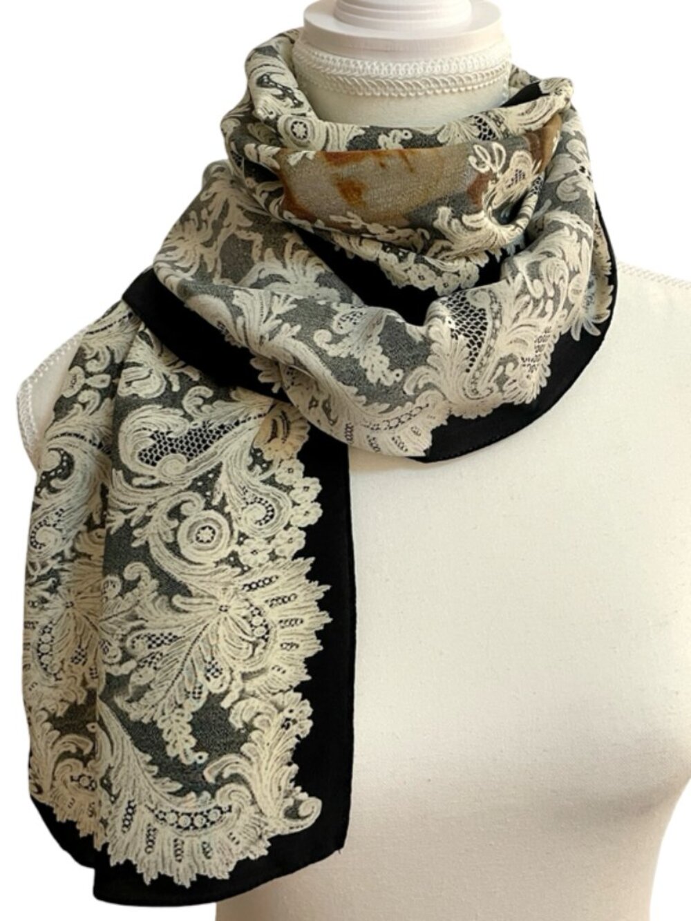Studio-e Posh Artistic Portrait & Lace Print Oblong Scarf